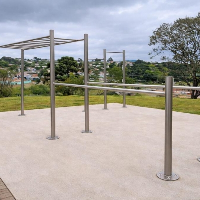 ESTAÇÃO DE CALISTENIA EM INOX